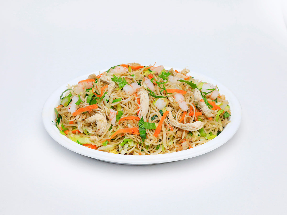 Chinese Fried Noodles with Chicken & Shrimp