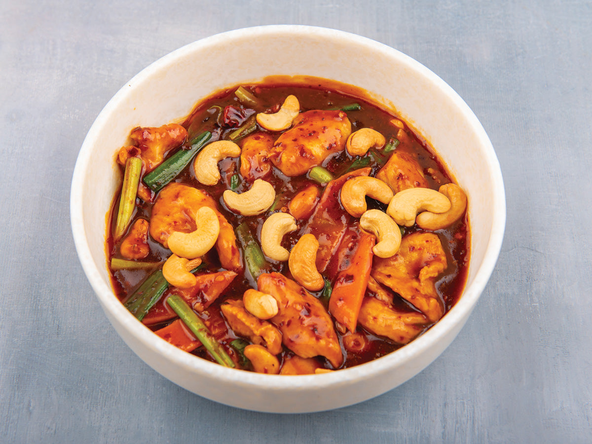 Sliced Chilli Chicken with Nuts